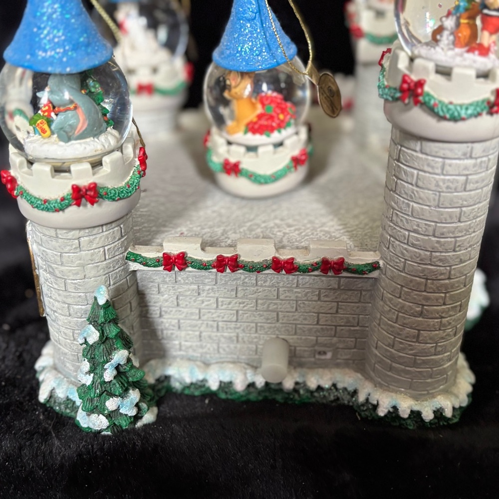 The Bradford Exchange Disney “Cinderella’s Castle” - Picture 10 of 13